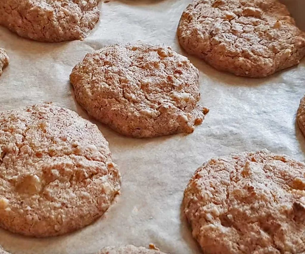 oat pulp peanut butter and banana cookies