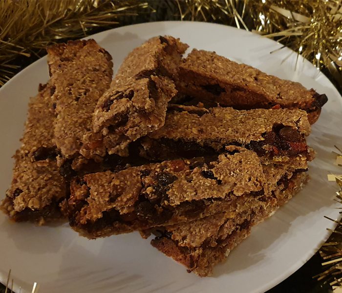 Healthy Mince Pie Bars