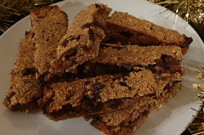 Healthy Mince Pie Bars