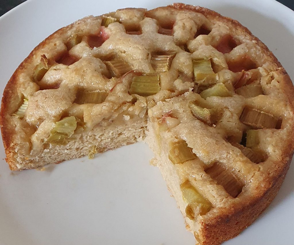 Rhubarb and Custard cake